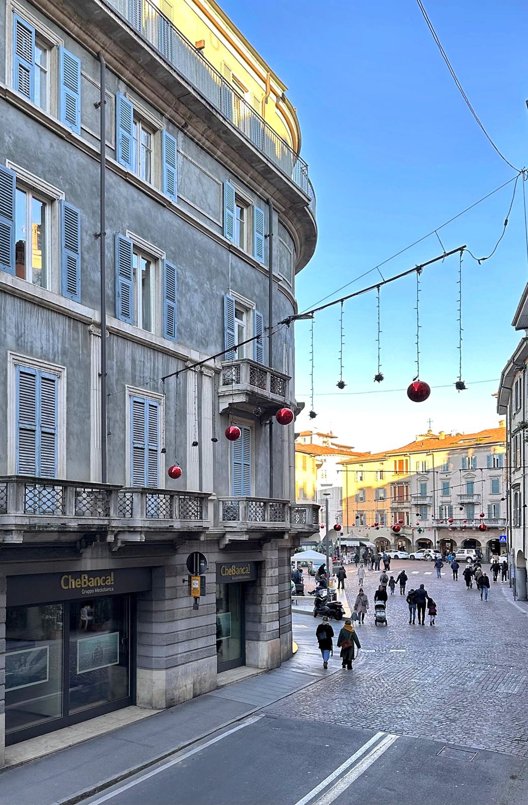 Piazza Pontida vista dalla finestra di Hello Bg